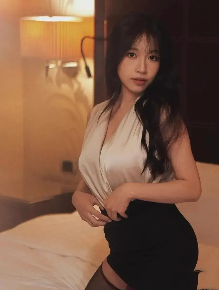 《小凤新婚》苏畅艾熙双人演绎-全集完整版在线免费放送-高清直链秒播放-小凤新婚无删减无套路免费观看